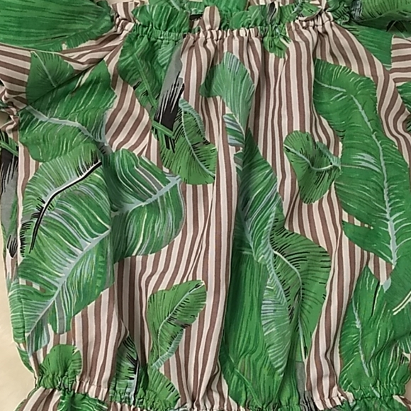 Tropical green & tan striped off shoulder romper - Picture 4 of 4